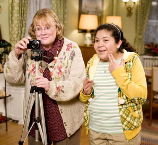 Shirley knight and Raini Rodriguez in Paul Blart: Mall Cop.