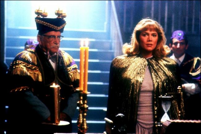 Leon Ames and Kathleen Turner in Peggy Sue Got Married. Leon Ames and Kathleen Turner in Peggy Sue Got Married.