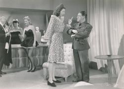 Mary Wickes and Shemp Howard in Private Buckaroo