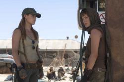 Ali Larter and Milla Jovovich in Resident Evil: Extinction.