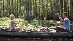 Julianne Hough and Josh Duhamel in Safe Haven