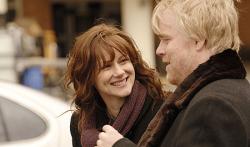 Laura Linney and Philip Seymour Hoffman in The Savages. Laura Linney and Philip Seymour Hoffman in The Savages.