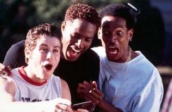 Jon Abrahams, Shawn Wayans and Marlon Wayans in Scary Movie.