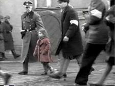 Spielberg makes brilliant use of symbolism. Spielberg makes brilliant use of symbolism.