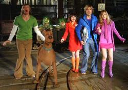 Matthew Lillard, Linda Cardellini, Freddie Prinze Jr. and Sarah Michelle Gellar in Scooby-Doo 2: Monsters Unleashed.