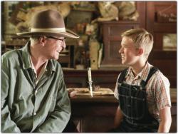 Michael Caine and Haley Joel Osment in Secondhand Lions.