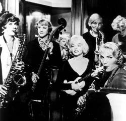 Tony Curtis, Jack Lemmon and Marilyn Monroe in Some Like it Hot.