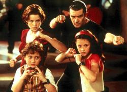 Carla Gugino, Antonio Banderas, Daryl Sabara and Alexa Vega in Spy Kids.