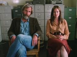 Jeff Daniels and Laura Linney in The Squid and the Whale. Jeff Daniels and Laura Linney in The Squid and the Whale.