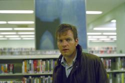 Ewan McGregor in Stay. Ewan McGregor in Stay.
