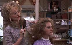 Dolly Parton and Julia Roberts in Steel Magnolias Dolly Parton and Julia Roberts in Steel Magnolias