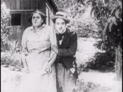 Marie Dressler and Charlie Chaplin in Tillie's Punctured Romance.