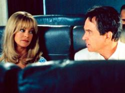 Goldie Hawn and Warren Beatty in Town and Country. Goldie Hawn and Warren Beatty in Town and Country.