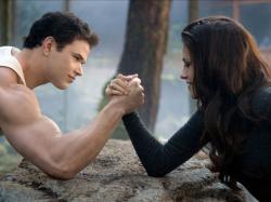 Kellan Lutz and Kristen Stewart Kellan Lutz and Kristen Stewart