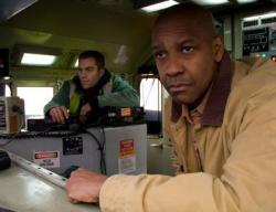 Chris Pine and Denzel Washington in Unstoppable.