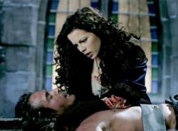 Hugh Jackman and Kate Beckinsale in Van Helsing.