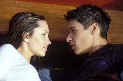 Amanda Bynes and Oliver James in What a Girl Wants.