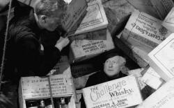 Gordon Jackson, Morland Graham and many cases of whiskey in Whiskey Galore!