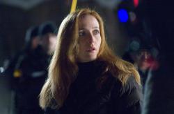 Gillian Anderson as Dana Scully gives an impressive performance.